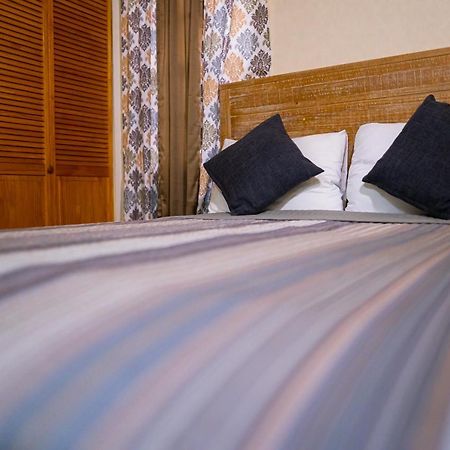 Connie'S Comfort Suites St. John's Luaran gambar