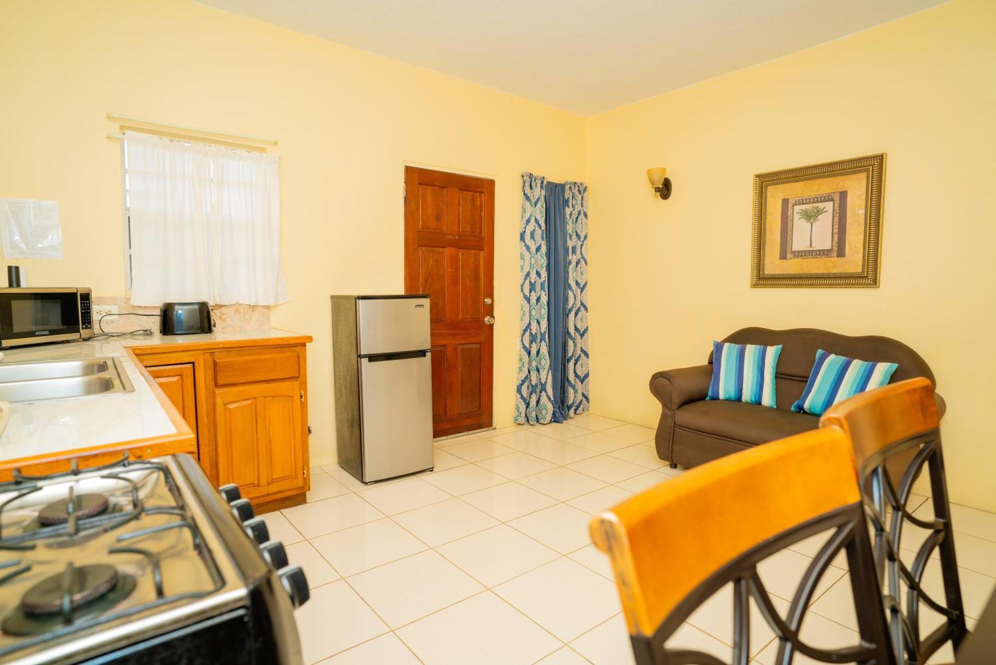Connie'S Comfort Suites St. John's Luaran gambar