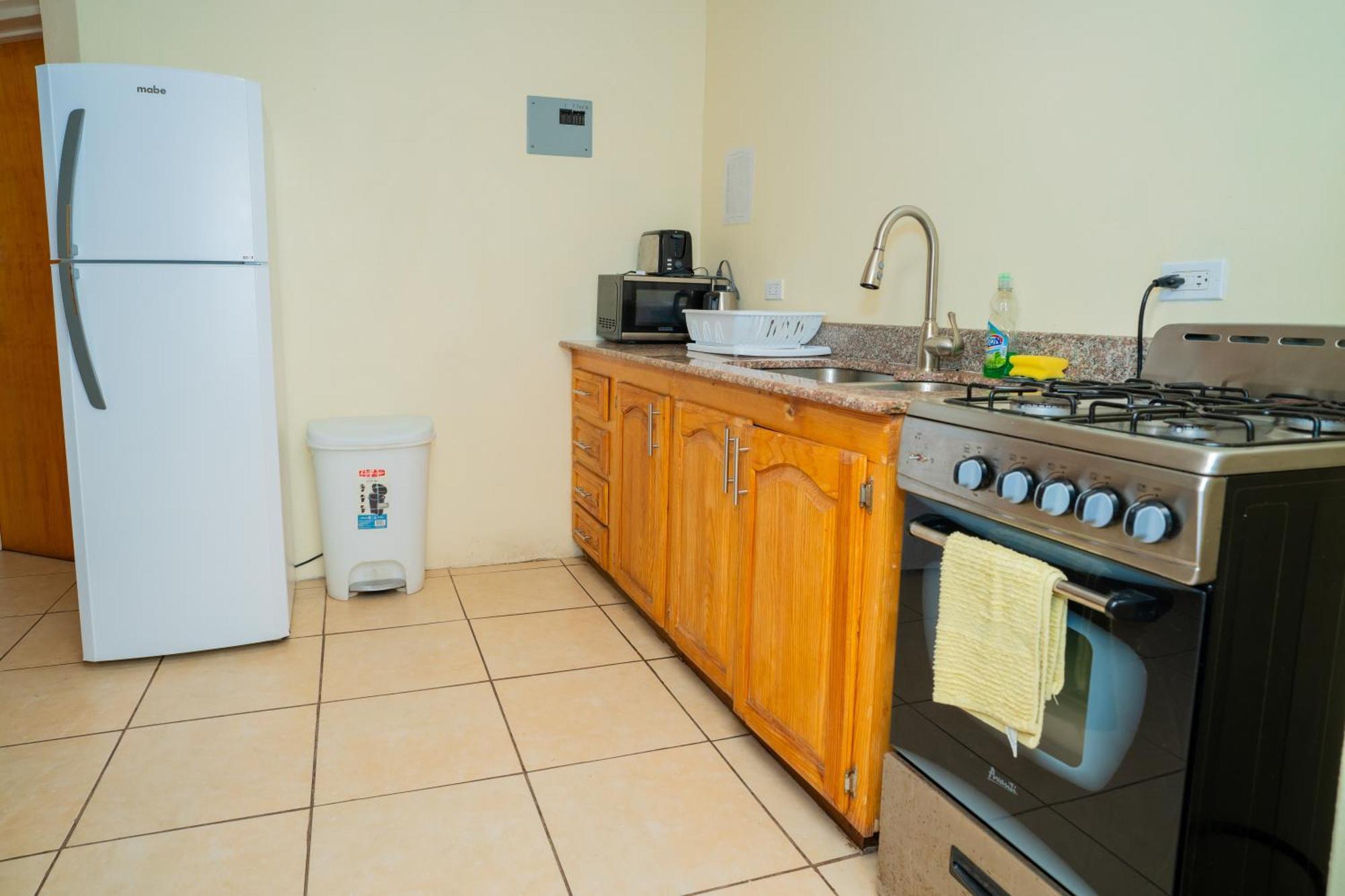 Connie'S Comfort Suites St. John's Luaran gambar